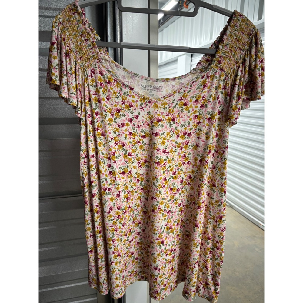 Torrid Super Soft Knit Floral Smocked Flutter Sleeve Top Pink Yellow Size 1